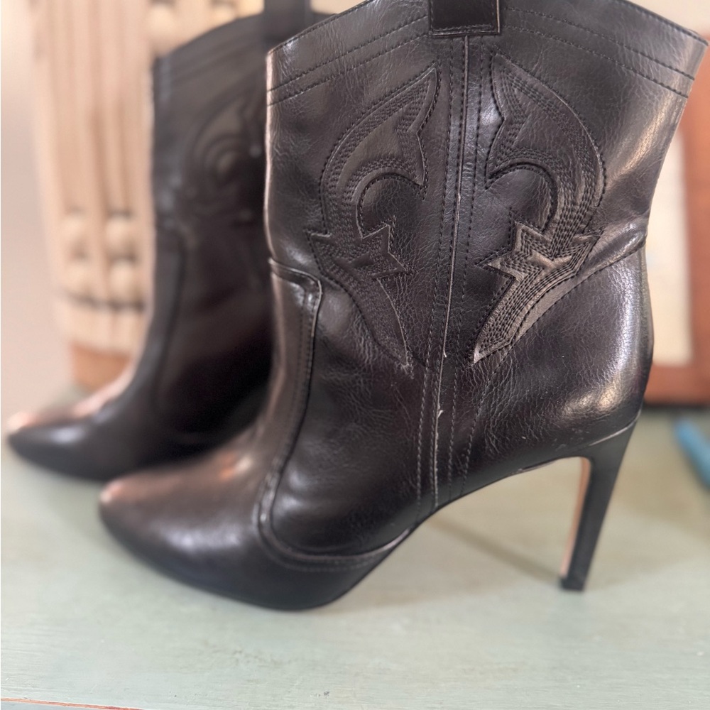 BCBGeneration Stiletto Boots 7.5